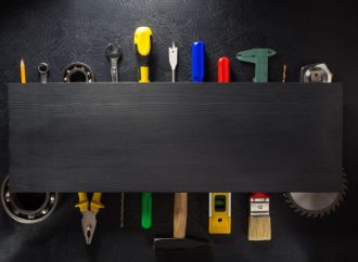 Domowe sposoby na organizację narzędzi w warsztacie